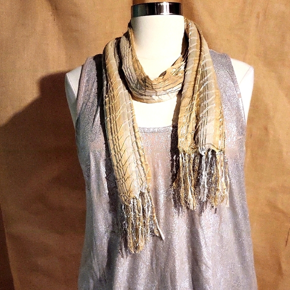 Beverly Drive Top with Scarf - Picture 2 of 8